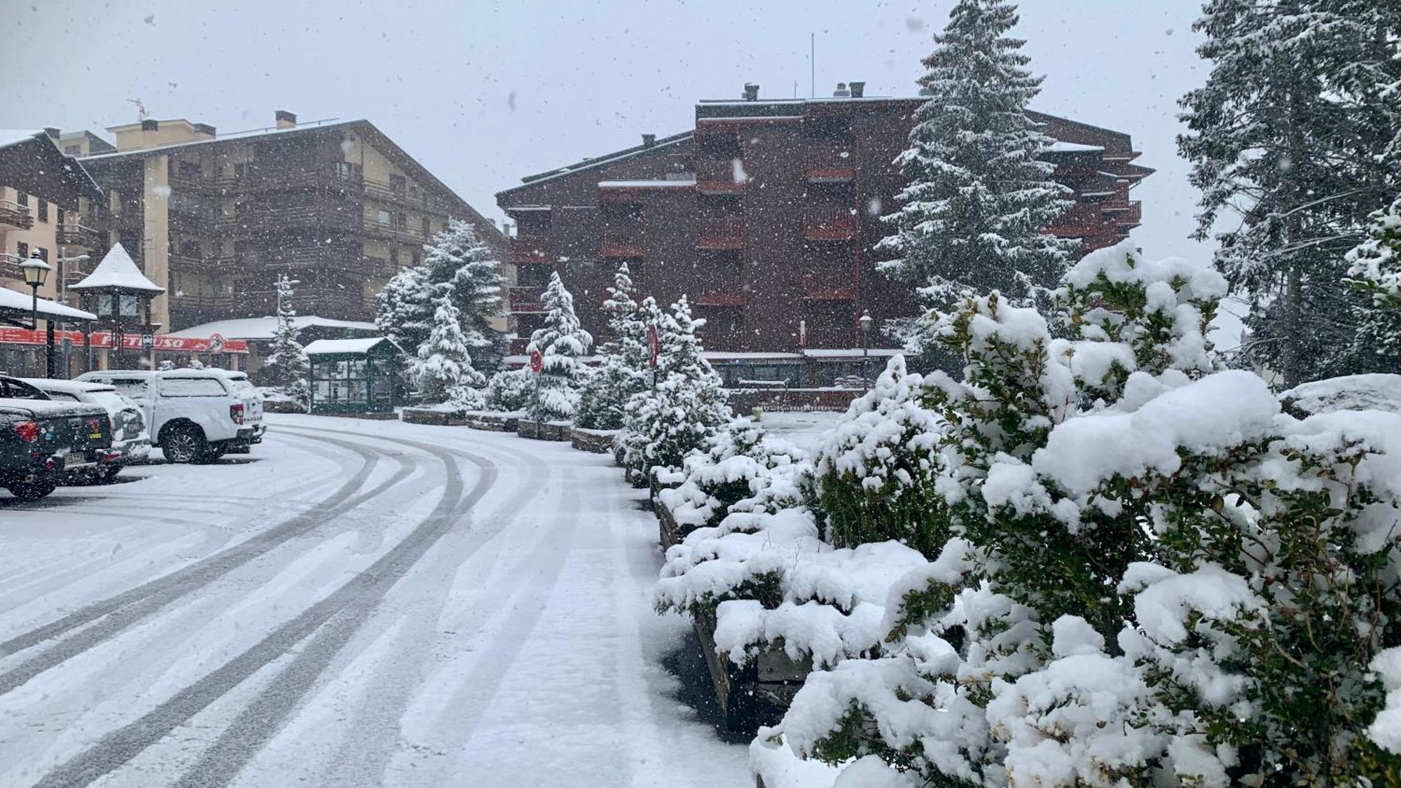 Apartamentos Formigal - Admite Mascotas - Bagian luar foto